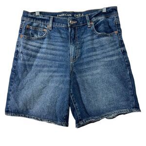 Size 10 American eagle  PERFECT BERMUDA SHORT